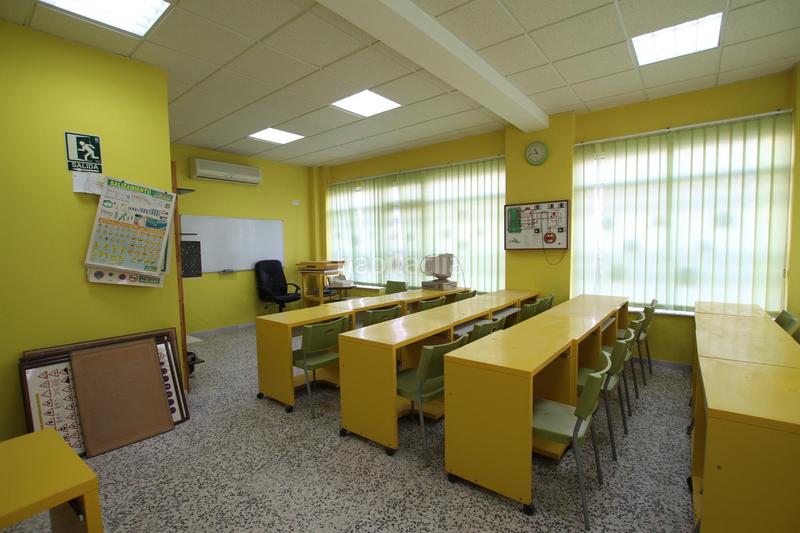 Foto 8a979f86-7066-4864-8c4b-cb1f6562beb0. Local comercial local con licencia en zona oeste en Jerez de la Frontera