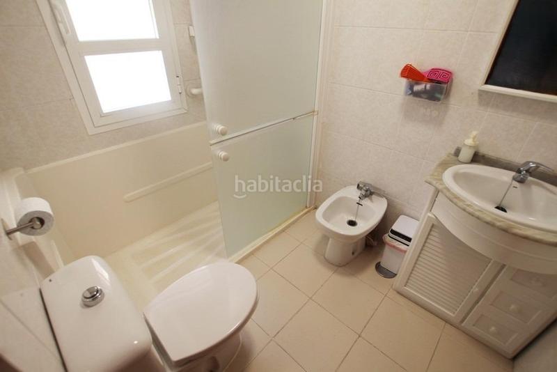 Foto 42d98ec9-9b39-426a-ba4c-7c8ff0fd89b8. Casa adosada adosado con 2 plazas de garaje en zona centro en Jerez de la Frontera