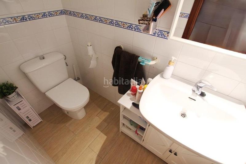 Foto 70f5dd3e-9d90-4f05-b05a-1b4f51db50f2. Casa adosada adosado con 2 plazas de garaje en zona centro en Jerez de la Frontera
