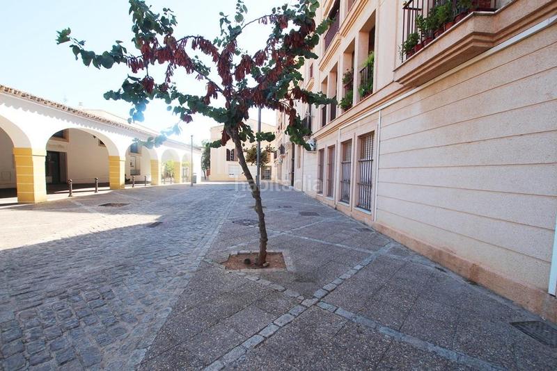 Foto 7e43ba0e-b9c5-4ad4-bb78-5ab020942b61. Casa adosada adosado con 2 plazas de garaje en zona centro en Jerez de la Frontera