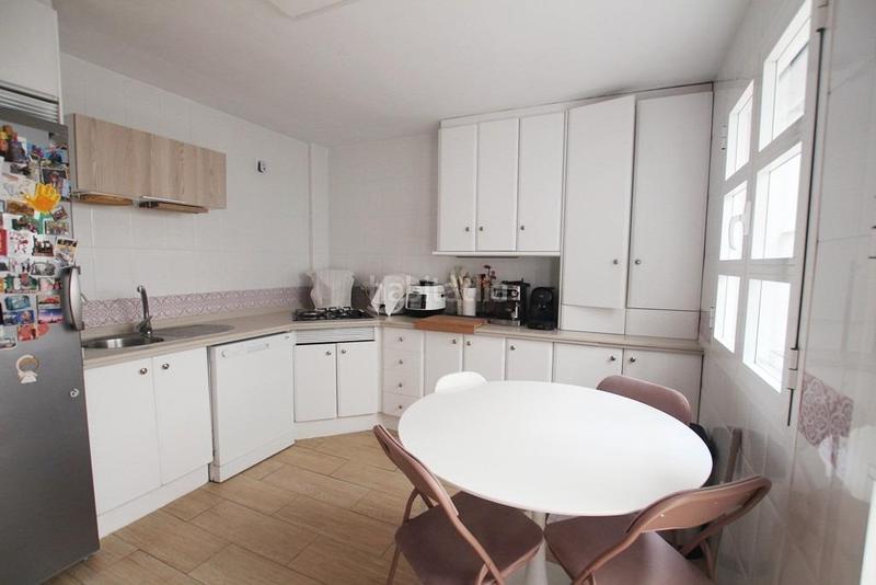 Foto eef3bd13-708e-44dd-8a42-e9699a725614. Casa adosada adosado con 2 plazas de garaje en zona centro en Jerez de la Frontera