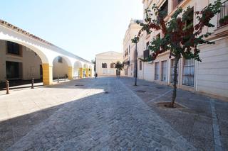 Maison jumelée à Divina Pastora - La Yeguada. Adosado con 2 plazas de garaje en zona centro