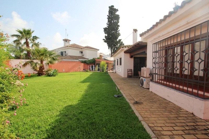 Foto 1bd8fe6c-724b-4408-994c-a9ba64115a2b. Chalet  con piscina en El Altillo en El Altillo Jerez de la Frontera