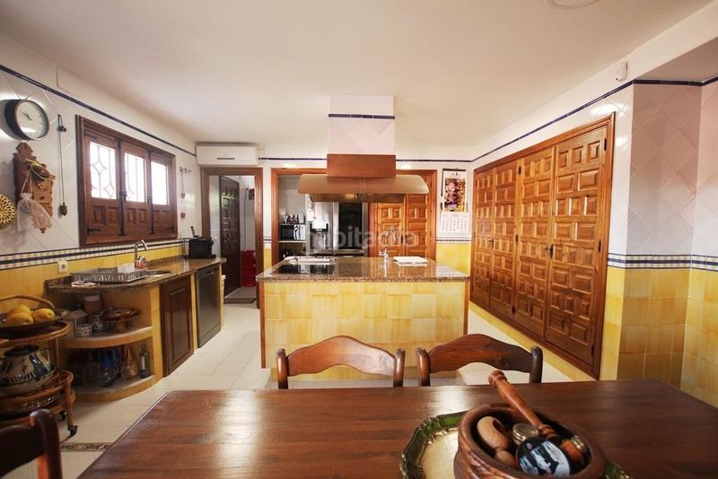 Foto 25141a63-5558-4bca-b8d9-7ca098462d66. Chalet  con piscina en El Altillo en El Altillo Jerez de la Frontera