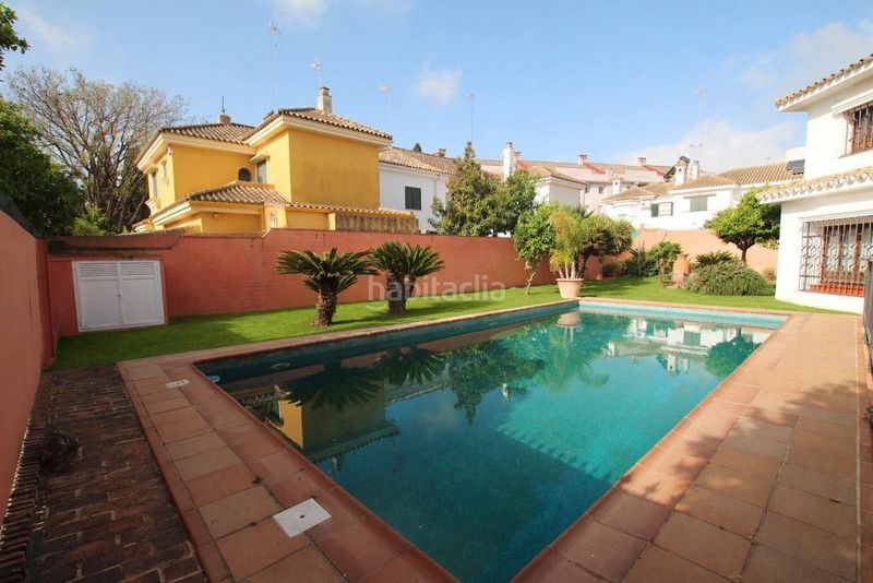 Foto 484f0a56-7f53-4eba-bd4b-8e7602f24d93. Chalet  con piscina en El Altillo en El Altillo Jerez de la Frontera