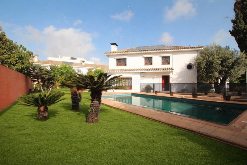 Foto 90d8fa9f-5149-41e4-ad48-6d1e5d75c061. Chalet  con piscina en El Altillo en El Altillo Jerez de la Frontera