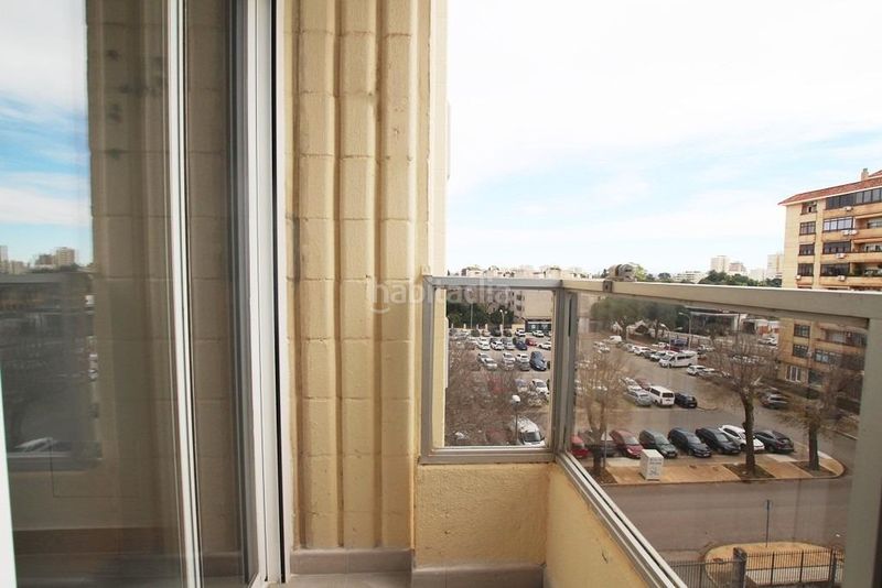 Foto 4f9e66bc-e6c9-48e9-9486-9ee786a6f304. Piso  de 4 dormitorios y plaza de aparcamiento zona merca 80 en Jerez de la Frontera