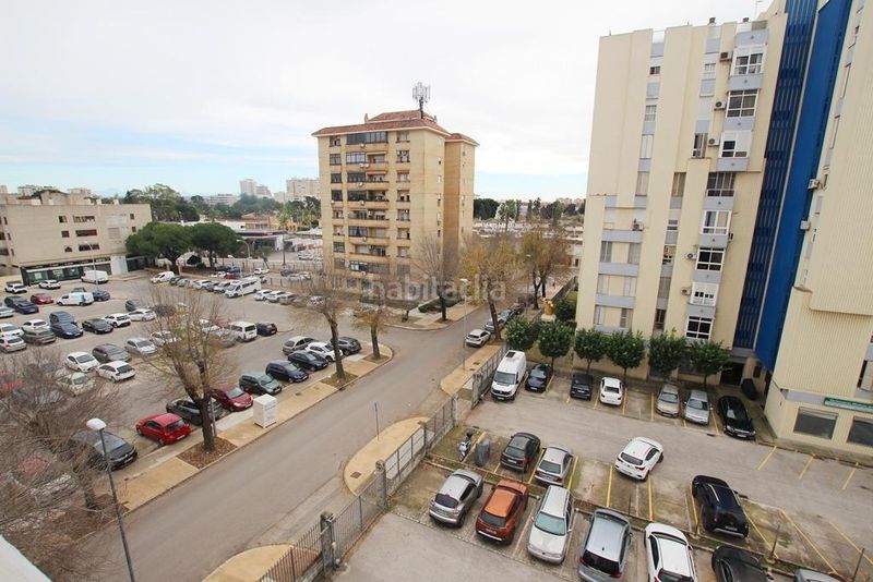Foto d3b84515-f1a1-4bcc-a51a-5f9d20726d69. Piso  de 4 dormitorios y plaza de aparcamiento zona merca 80 en Jerez de la Frontera
