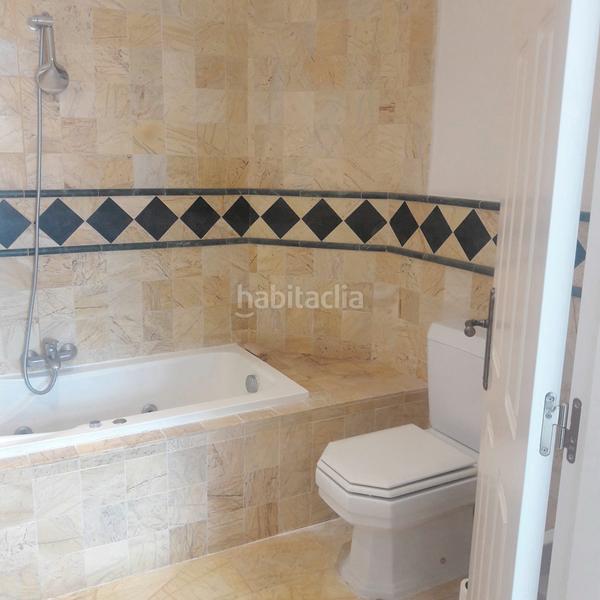 Foto 52762213-b979-4a62-bd53-174d8924965b. Àtic amb xemeneia piscina a Paraiso - Barronal Estepona