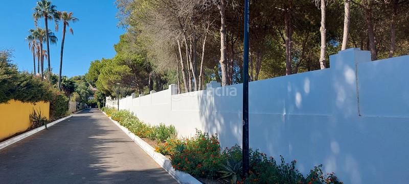 Foto cbd9140f-0254-4ee2-b576-b163f9d3ea1f. Àtic amb xemeneia piscina a Paraiso - Barronal Estepona