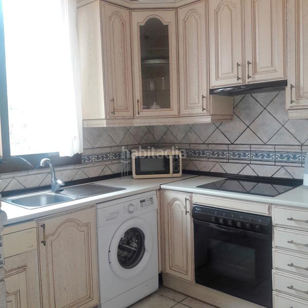 Foto d4177290-8354-47ee-a424-3bd34e220ffd. Ático bonito ático en 2ª línea de playa con piscina en Estepona