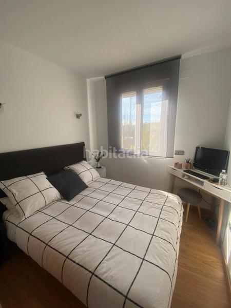 Foto b6c8e5a2-3e76-4b2e-bc45-3039db1ee152. Casa a schiera con riscaldamento parcheggio piscina in Benalmádena