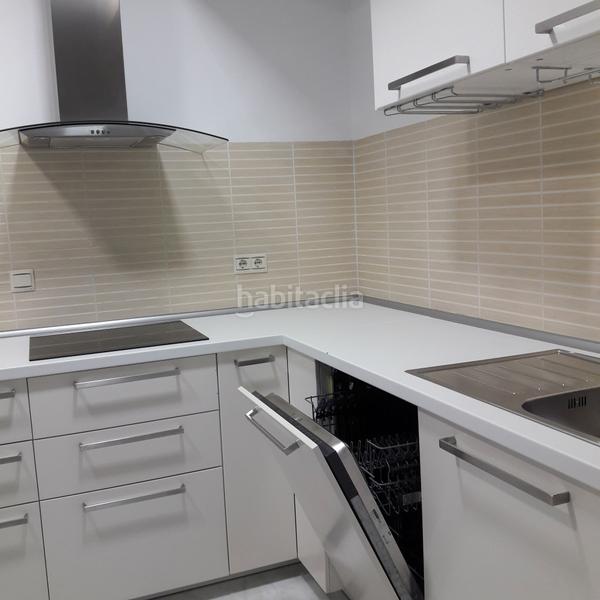 Foto 86d4e235-511e-46a1-af4f-f1ab9524679e. Affitto appartamento con parcheggio in La Goleta - San Felipe Neri Málaga