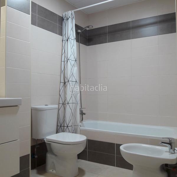 Foto 4b54544f-47d2-4043-8e5a-abb85e5c9aa4. Rent flat with parking in La Goleta - San Felipe Neri Málaga