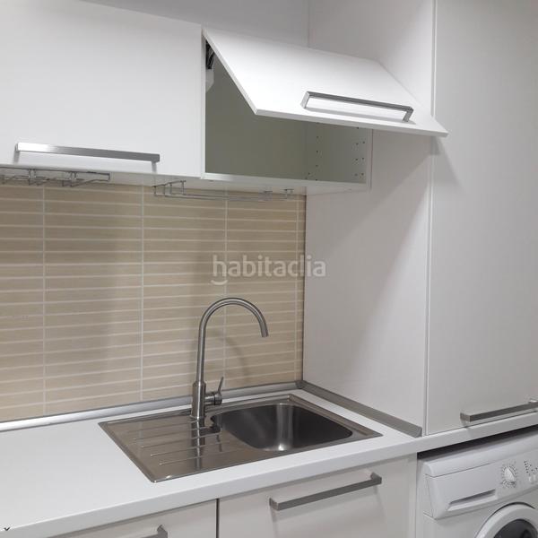 Foto 1a397d2c-3cde-4c97-8bfa-6f9a8dd0e283. Alquiler piso en La Goleta - San Felipe Neri Málaga