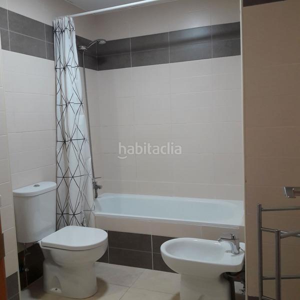 Foto 45f074c0-44ef-4762-8975-cb6520c39f21. Alquiler piso en La Goleta - San Felipe Neri Málaga