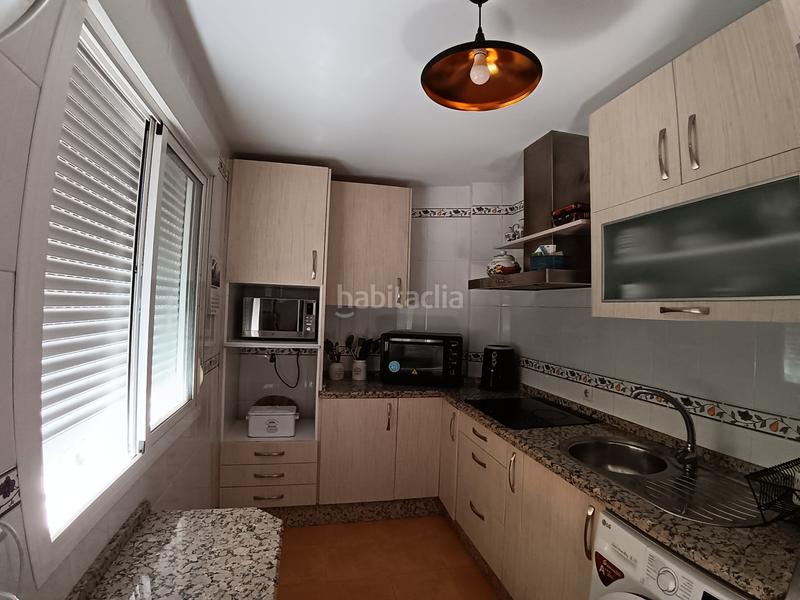 Foto d8f427c5-313d-47dd-90b7-c68a4d02b26b. Casa adosada magnifico adosado en exclusiva en Centro Bormujos