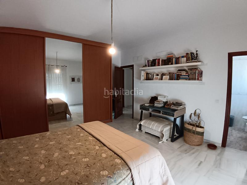 Foto e897b0e2-6760-4273-a6cb-2dee80125d5f. Casa adosada magnifico adosado en exclusiva en Centro Bormujos