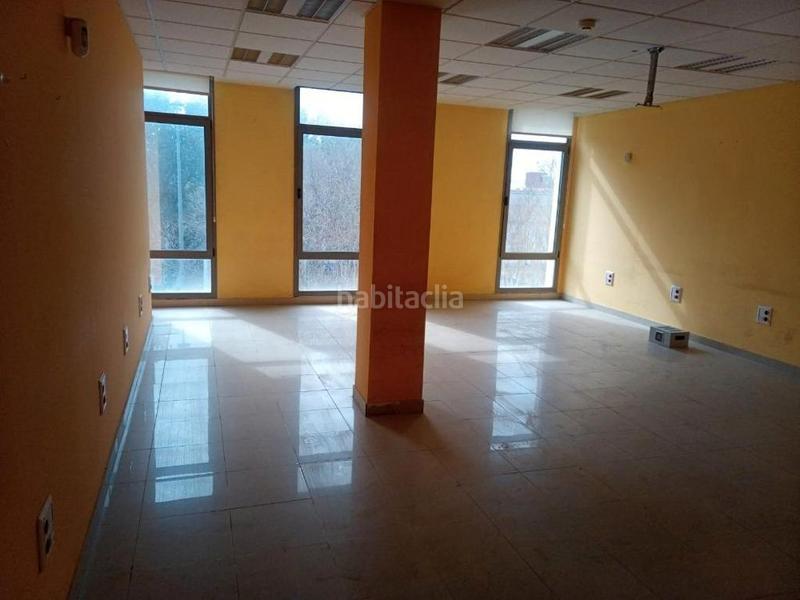 Foto 50d1f773-d6ad-4368-a084-52e1ef4824ae. Oficina a calle marqués de pickman 15 a Barrio del Nervión Sevilla