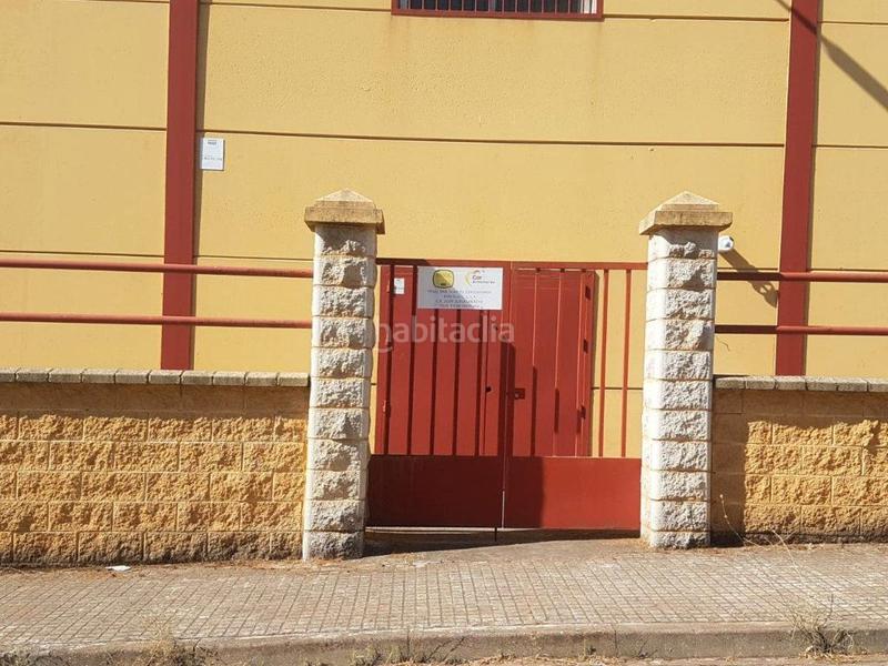 Foto 4c61581b-e548-406a-ad9c-a6ce940469eb. Fabrikhalle in calle aracena 12 in Cala