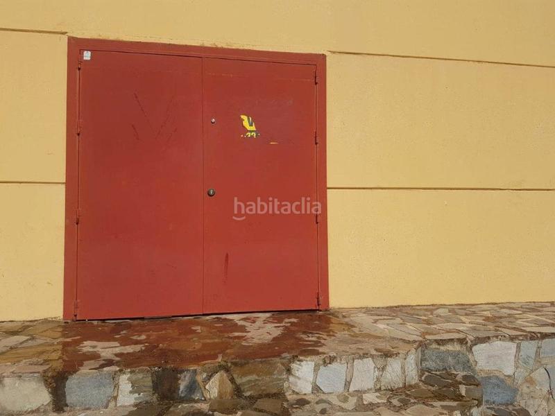 Foto 50a7fdf3-c4dd-441d-b5c8-7c2eac1d2aa0. Fabrikhalle in calle aracena 12 in Cala