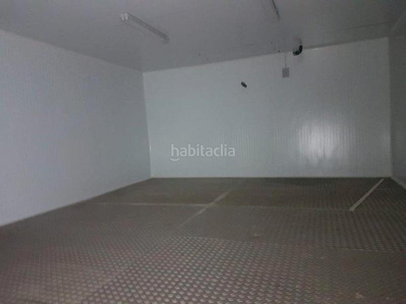 Foto 87d3311f-45f1-48aa-86f2-dd9233d0b536. Fabrikhalle in calle aracena 12 in Cala