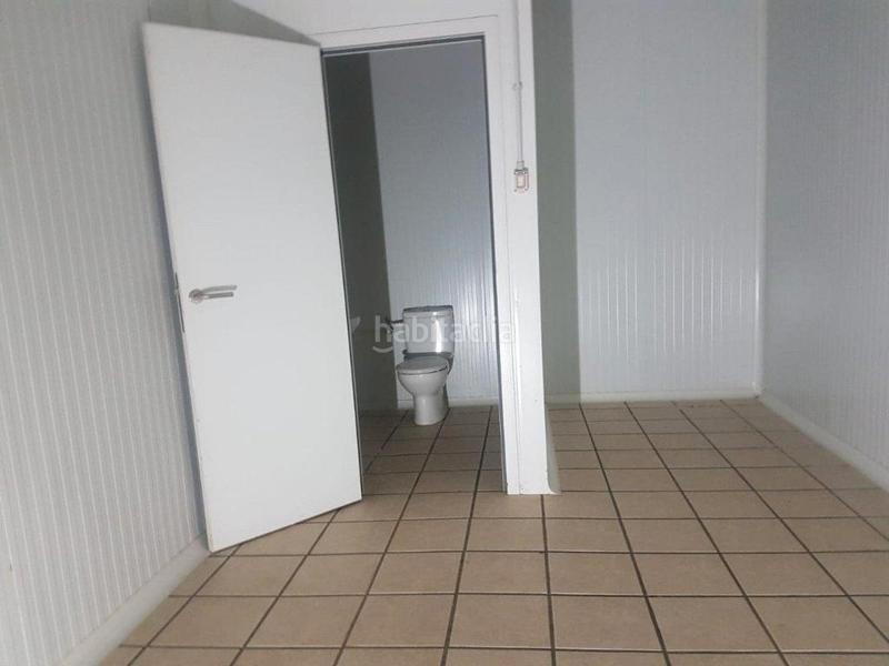 Foto f99fba61-0008-4d59-bc3b-515c5888a346. Fabrikhalle in calle aracena 12 in Cala