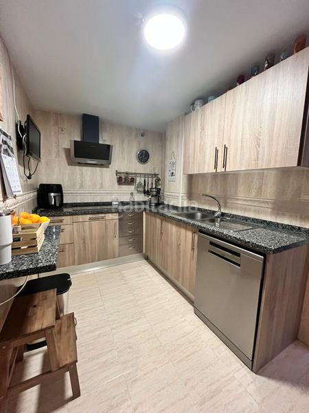 Foto 5055011d-8ebe-44e9-9f18-a1085ba90326. Pis a calle de la fuente 23 a Centro Tomares