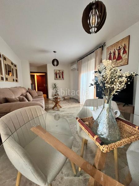 Foto 688072b7-e7d4-470c-9da5-4013902212cc. Pis a calle de la fuente 23 a Centro Tomares