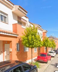 Affitto Appartamento  Calle pintor camacho 21a. Alquiler de piso en zona del hospital nisa