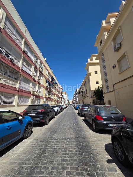 Foto fddcb5e0-c2c6-4e9c-a4c1-c21931c2bbfa. Pis amb calefacció a Triana Este Sevilla