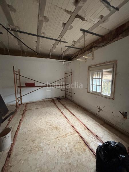 Foto 014581ea-d73a-4f07-a8e6-bac516845362. Chalet se vende magnífico chalet en la urbanización federico echaguy, zona en plena expansión a minutos de entre núcleos, . en Dos Hermanas