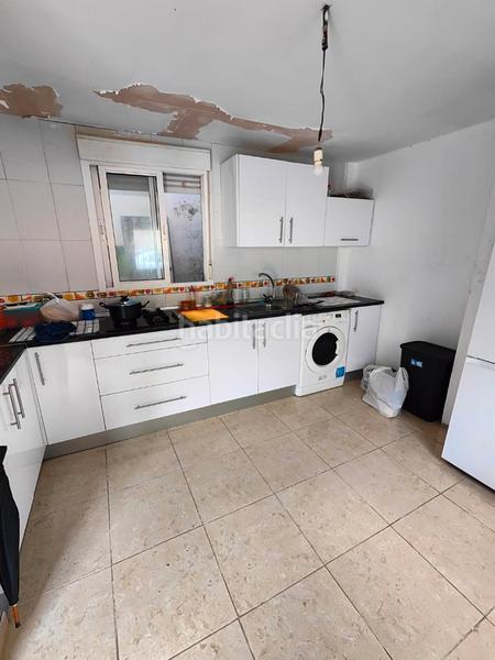 Foto eb48551a-0457-4c5e-82d7-7709c4f48122. Casa se vende casa en planta baja con muchísimas posibilidades para hacerla la casa de tus sueños. en Sevilla