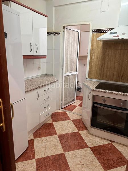Foto 207723d6-cd1d-47fb-8f83-25d268f118d2. Appartement dans Barrio León Sevilla