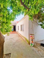 Casa  Calle castilleja de la cuesta. Se vende magnífica casa con muchísimas posibilidades para hacert