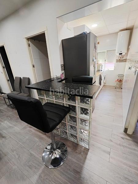 Foto 8c8f1ae8-812d-464d-b001-56abf9921c6e. Piso se vende precioso piso en la zona de las candelarias junto a la iglesia de ntra. señora la candelaria. en perfecto estado. en Sevilla