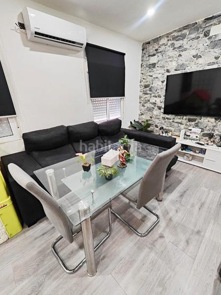 Foto cdc084a2-3fdf-4e28-9023-87bcdae2907c. Piso se vende precioso piso en la zona de las candelarias junto a la iglesia de ntra. señora la candelaria. en perfecto estado. en Sevilla