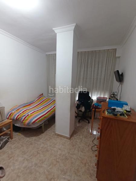 Foto dc18cf51-fad6-4dd0-95c3-4a531e42ee72. Appartamento in Barrio León Sevilla