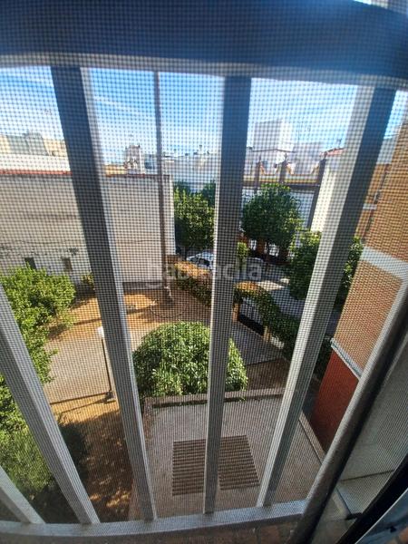 Foto 915b8754-1717-4cf0-9def-3ef1b8e7704a. Piso descubre tu nuevo hogar en triana! en Barrio León Sevilla