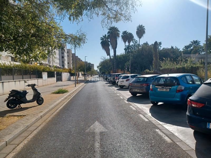 Foto 3155b3e4-0047-4294-9061-2cb06dc8c0c1. Posto auto in Los Remedios Sevilla