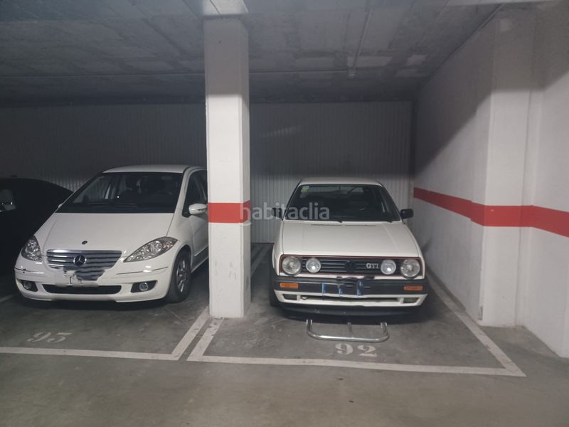 Foto 2247c758-2d73-4def-822d-9a470776a387. Aparcament cotxe a Los Remedios Sevilla