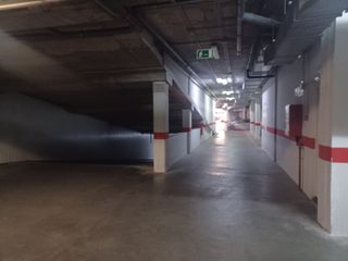 Aparcament cotxe a Calle Hispano Aviación