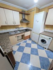 Pis  Calle candelario. Se vende piso en planta baja ubicada en la zona de los pajaritos