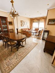Flat  Calle camilo josé cela. Se vende exclusiva vivienda de lujo en nervión, concretamente en