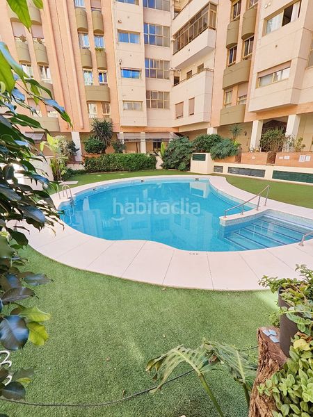 Foto 4e3fb76a-f9f1-409c-9186-5fe007e8179a. Pis amb aparcament piscina a La Buhaira Sevilla