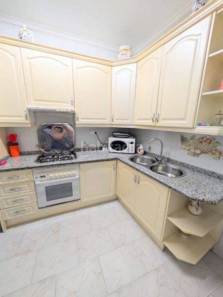 Foto 6ac52a2a-46b9-42e4-9a47-fb7bfbb257fa. Casa amb aparcament a Palmete Sevilla