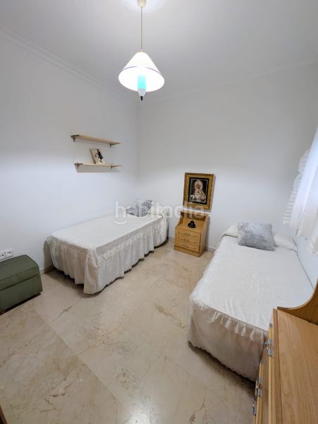 Foto 74df9763-f5f7-480a-b6d5-e9c1af50f7b2. Casa amb aparcament a Palmete Sevilla