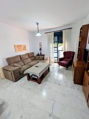 Appartamento  Calle afán de ribera. Te presentamos este precioso piso situado en pleno corazón del c