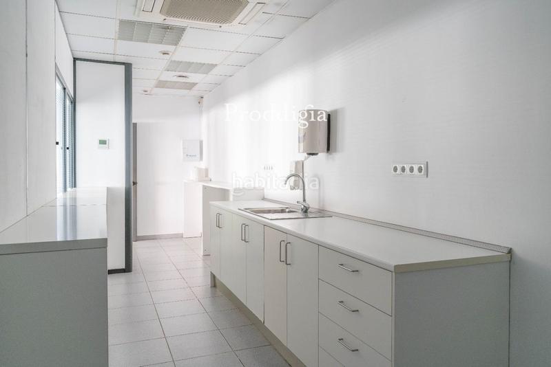 Foto fd564fec-3871-4ff1-bc24-38f05fcfd8be. Rent office space in Roquetes-Can Magí Sant Cugat del Vallès