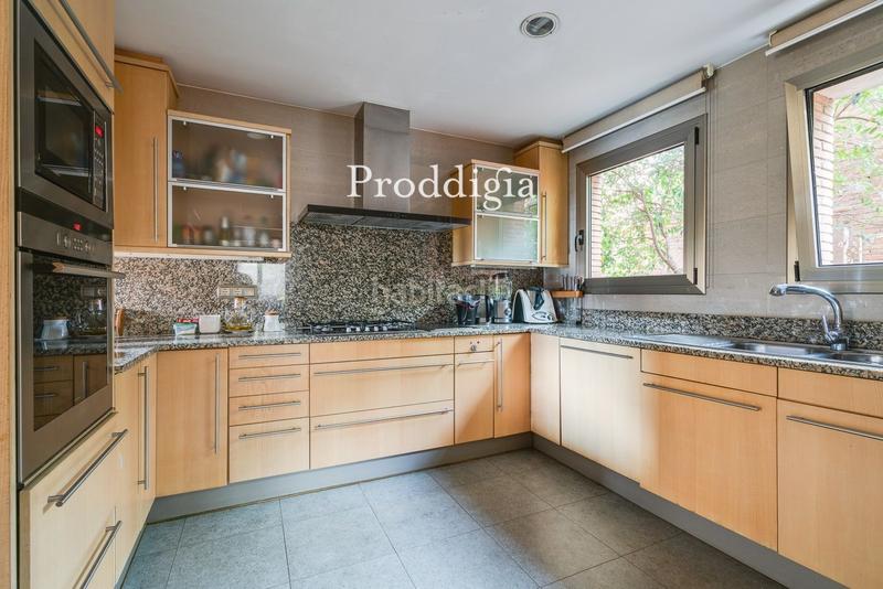 Foto 032213f2-8bf4-4a32-91b7-89261a16e931. Maison avec chauffage parking piscine dans Sant Gervasi - Bonanova Barcelona